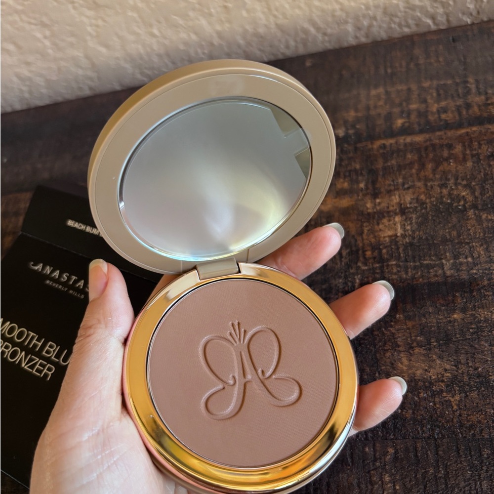 NIP-Smooth Blur Bronzer - Beach Bum Bronze - Picture 6 of 8